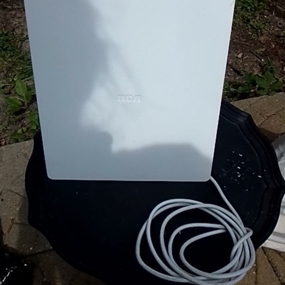RCA ANTENNA - Picture 3 of 3